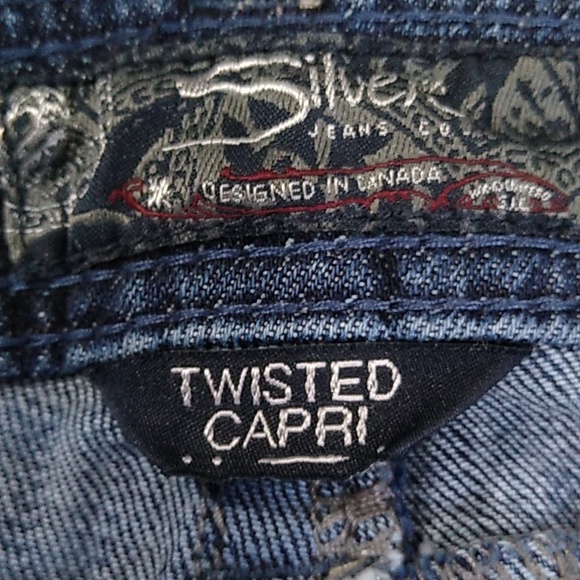 Silver Jeans size 22 Twisted Capri Distressed - Picture 7 of 13
